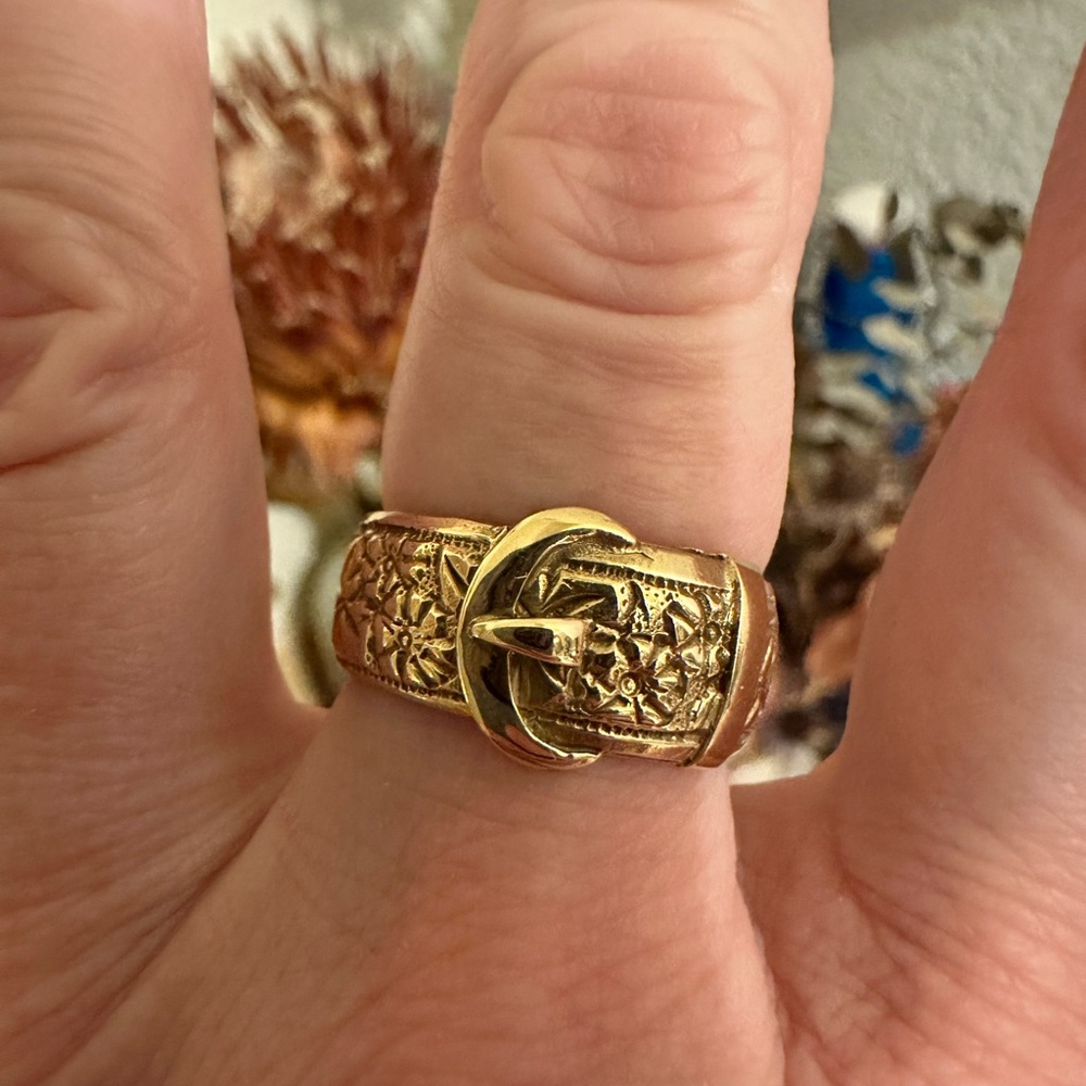 Antique 9K Gold Heavy 9g Blossom Buckle Ring Size 8.5 - Picture 9 of 10